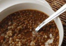 Lentejas guisadas con verdura y arroz lentejas con arroz