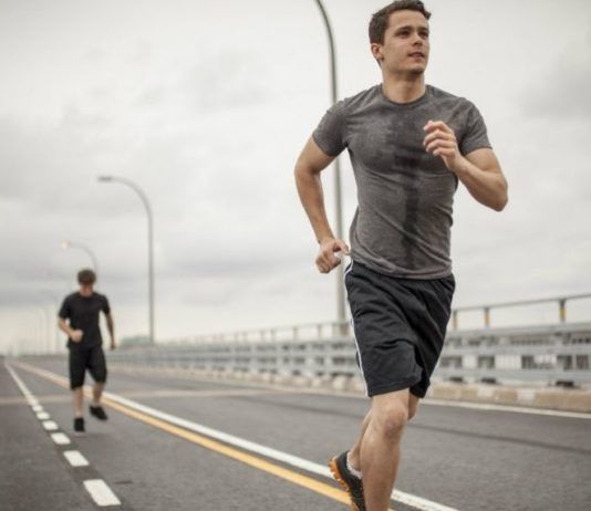 El kiwi en la dieta del deportista entrenamiento invisible