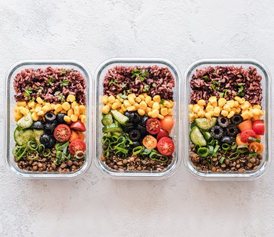 Cómo mantener una alimentación saludable en tiempos de cuarentena Tápers de cristal saludables